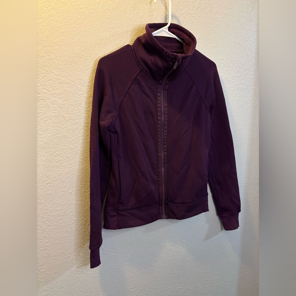 Lululemon Kick The Cold Jacket - Picture 2 of 4